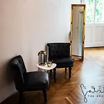 Luxury Apartments Only For Business Travel