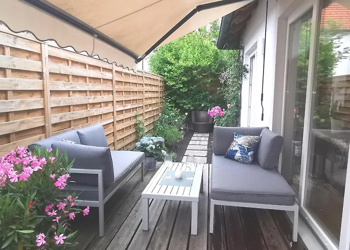 Top-2 Zimmer Ferienwohnung In Salzburg Mit Terrasse