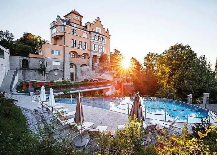 Hotel Schloss Mönchstein