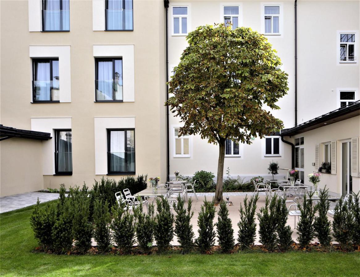 Hotel Jedermann Boutiquehotel Mit Stadtgarten