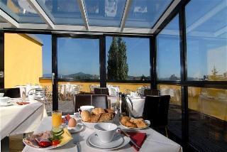 Belmondo Hotel