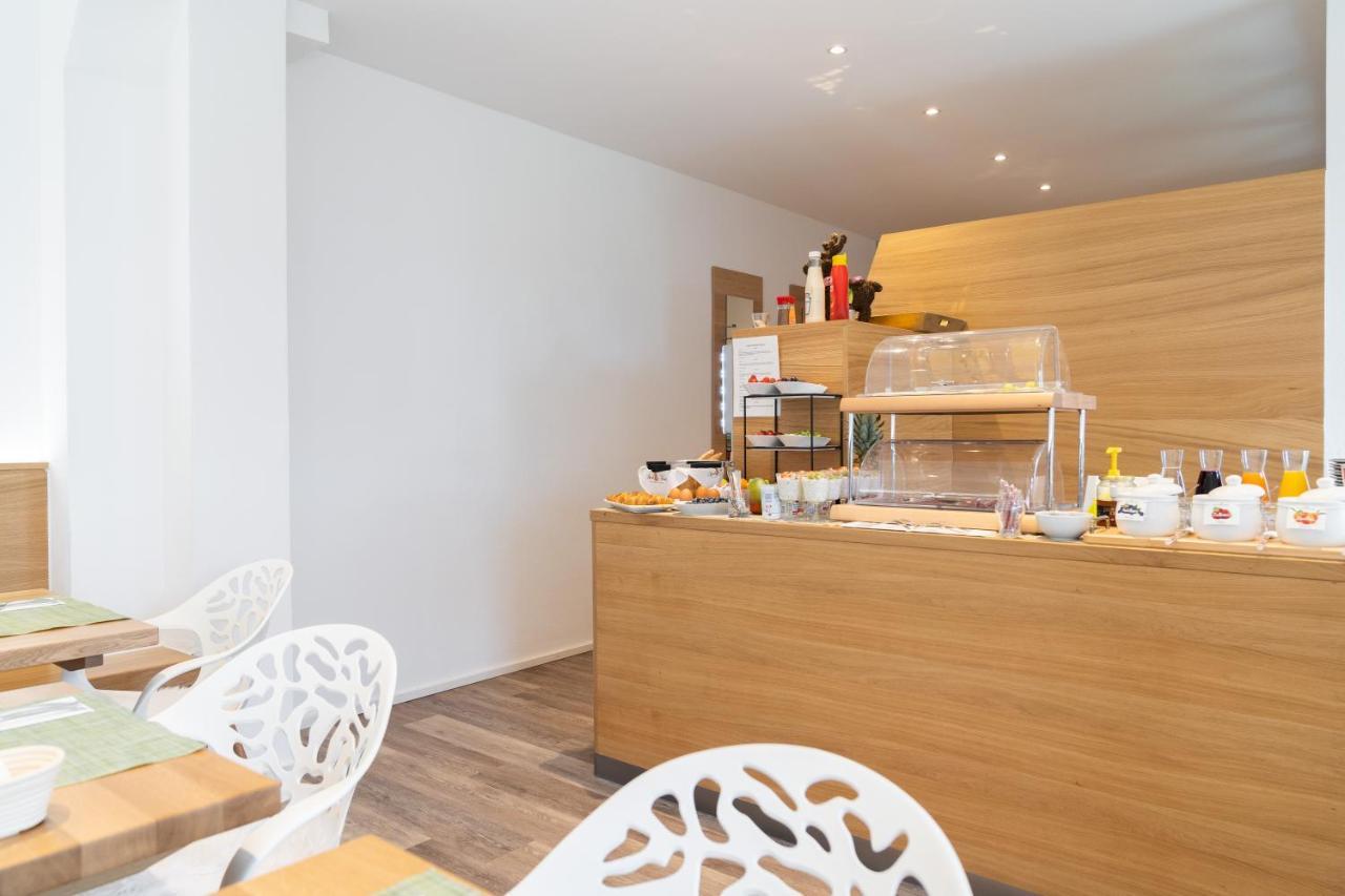 Acomodação com café da manhã  Floeckner B&B 3*
