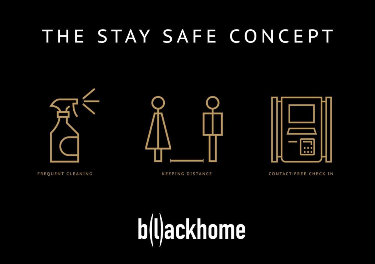 Blackhome I Contactless Check-in 3*