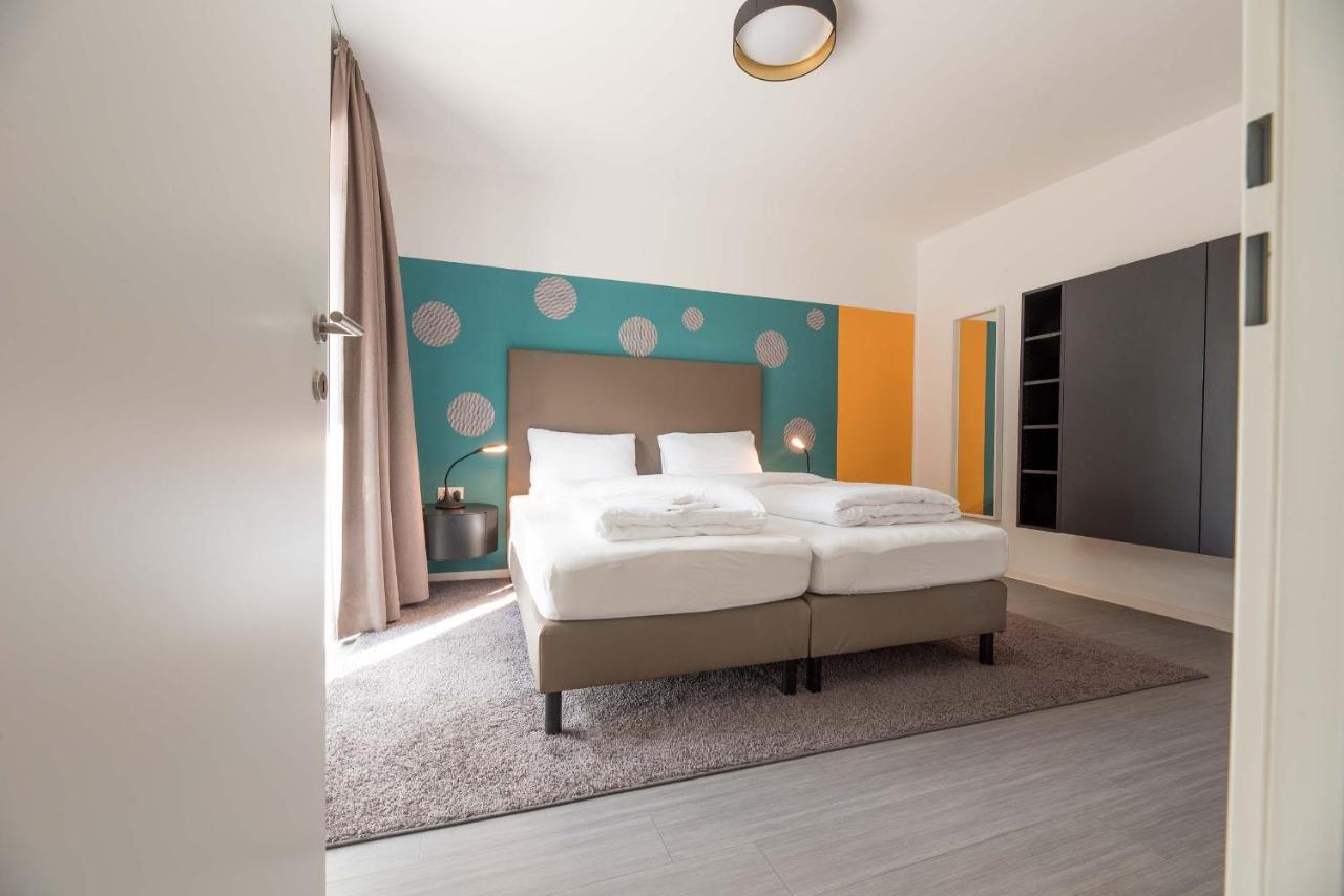 Blackhome I Contactless Check-in Aparthotel