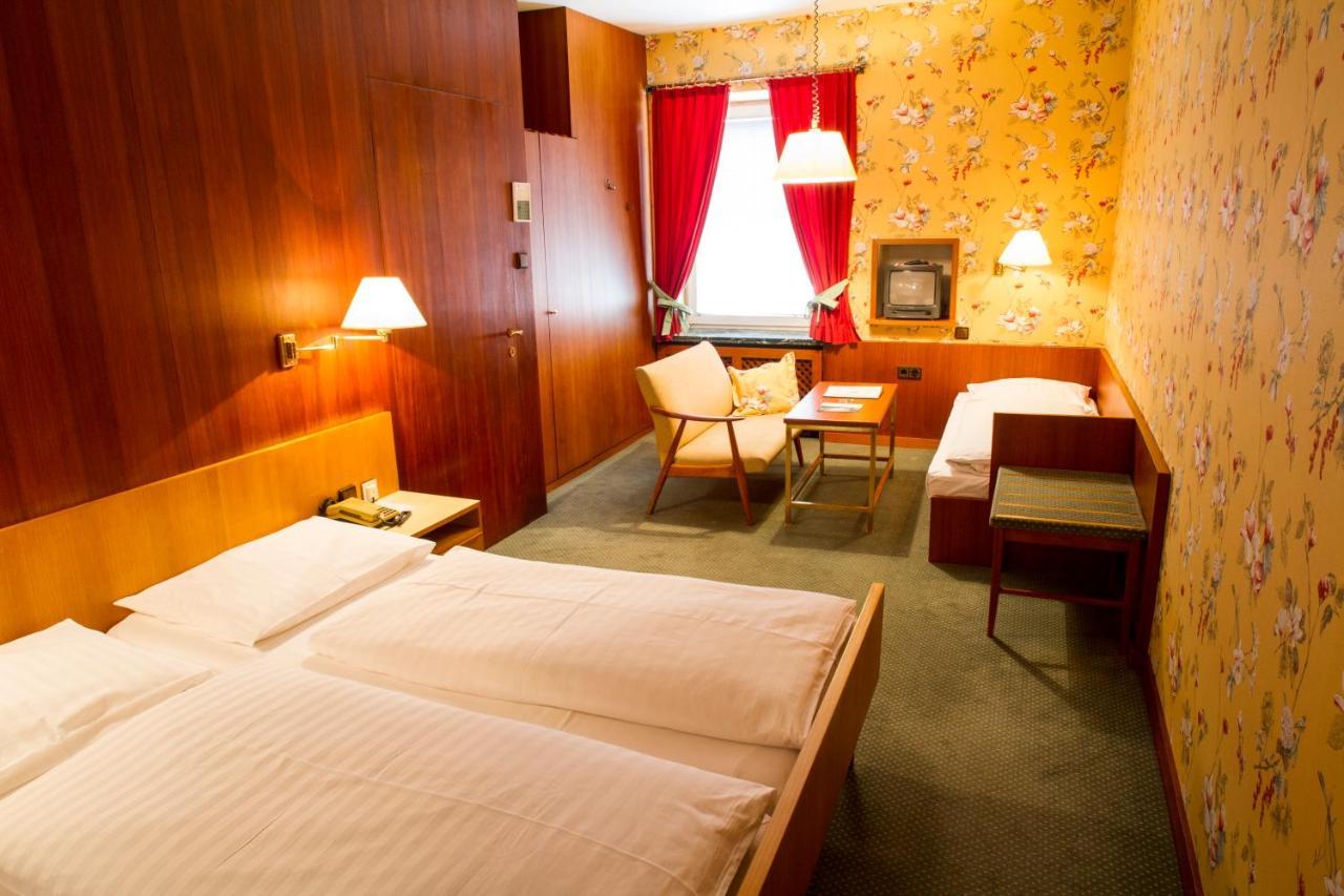 Hotel Hohenstauffen 3*