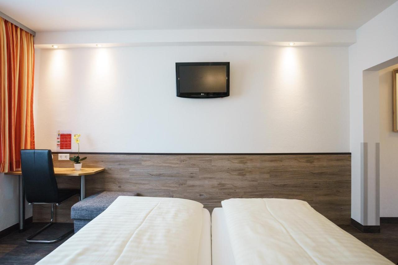 Hotel Drei Kreuz 3*