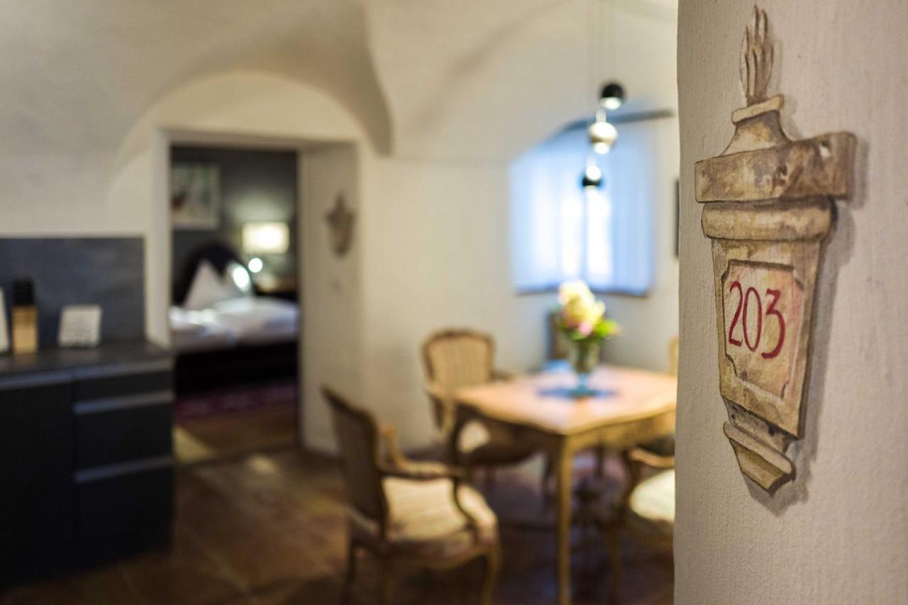 Altstadt Stadtkrug Hotel 4*