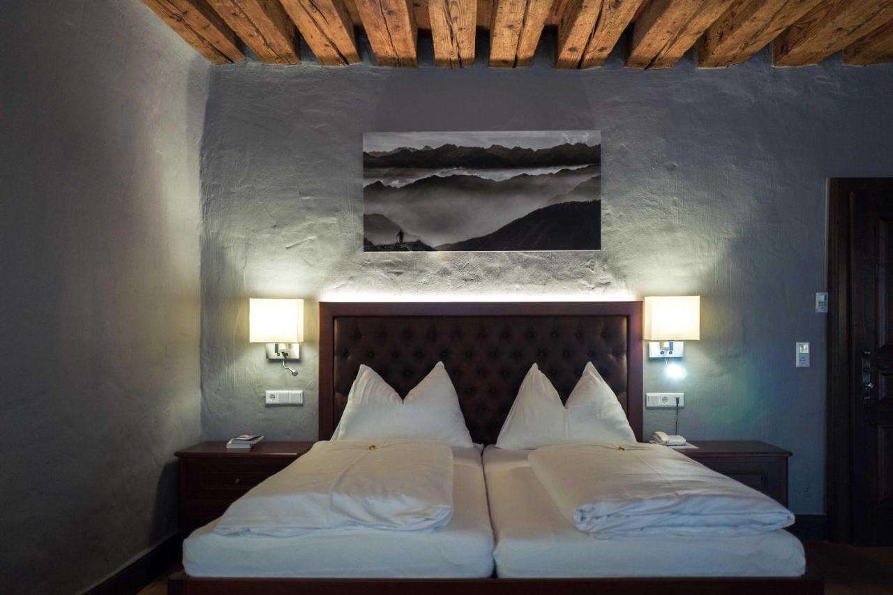 Altstadt Stadtkrug Hotel 4*