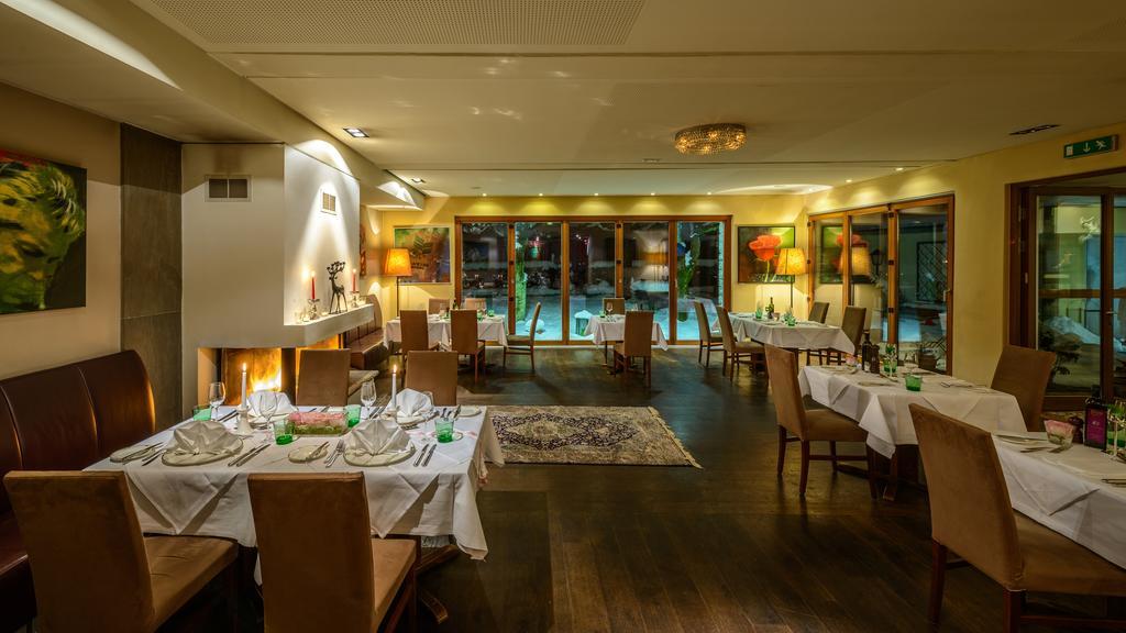 Restaurant Auerhahn Guest house 3*