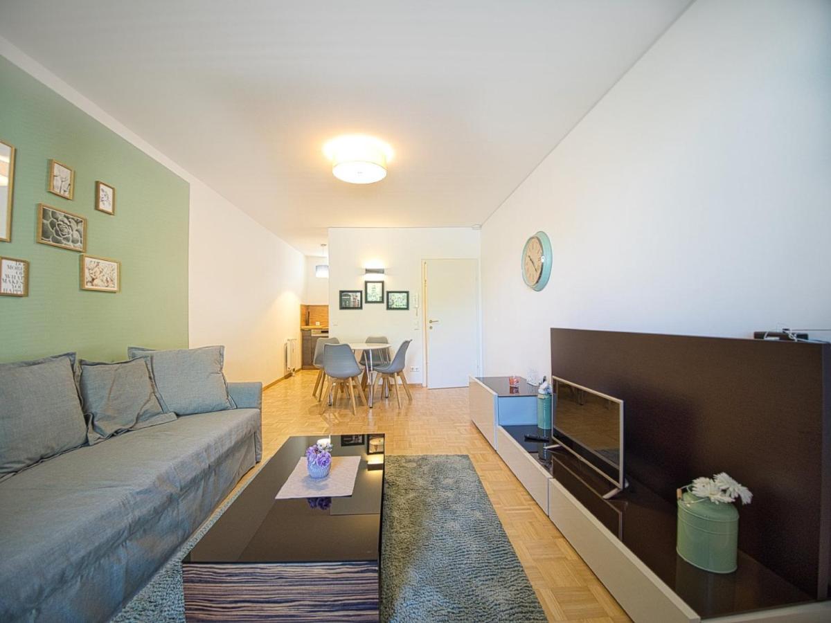 Terrace Apartment *