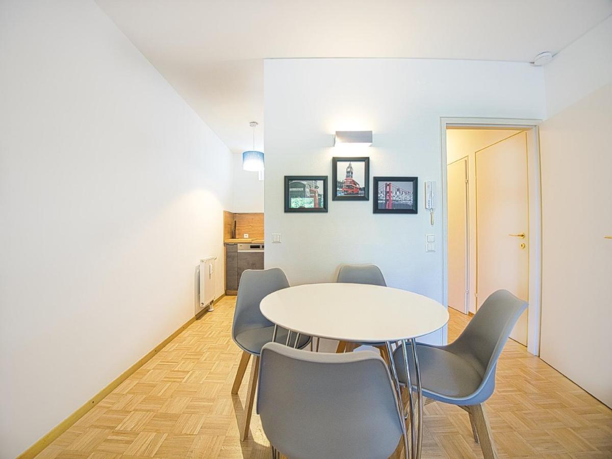 Apartment Terrace *