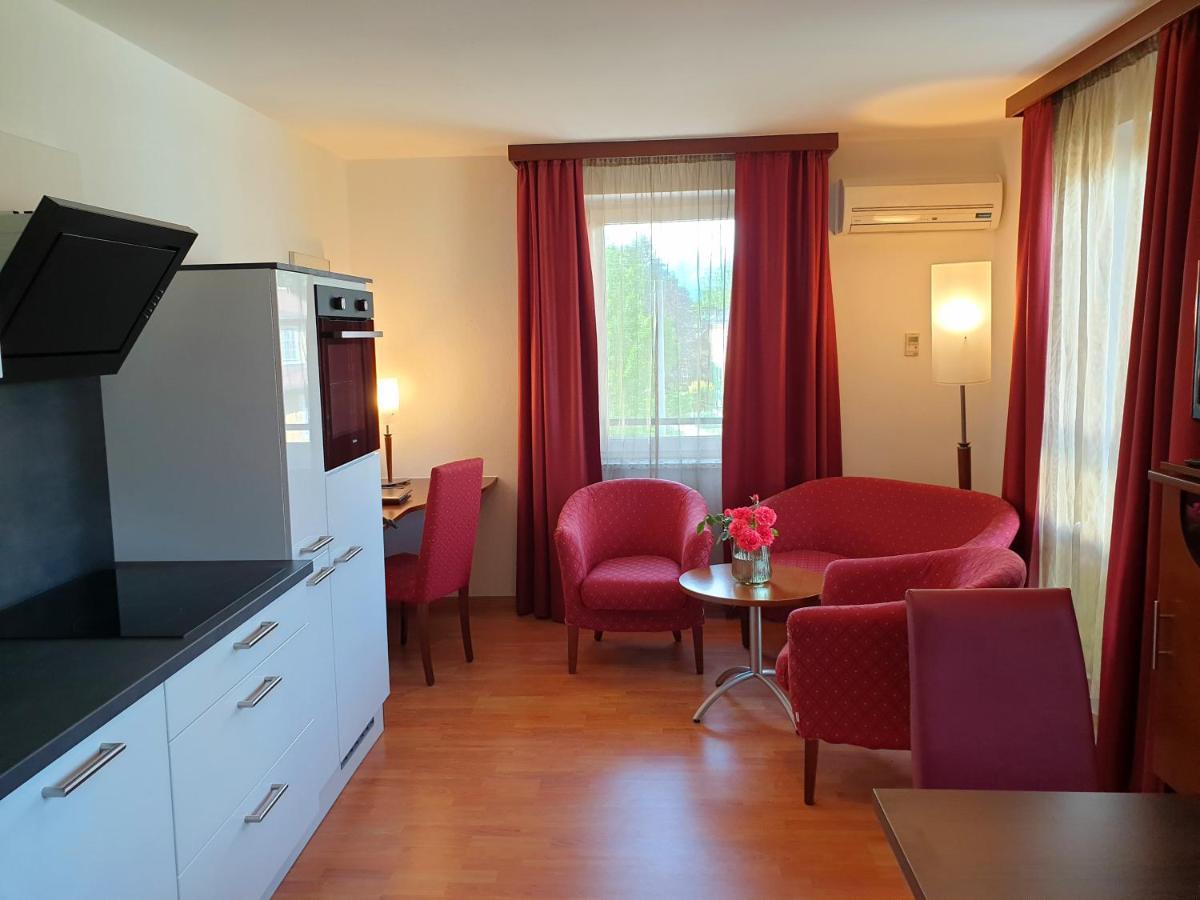 Hotel Via Roma 4*
