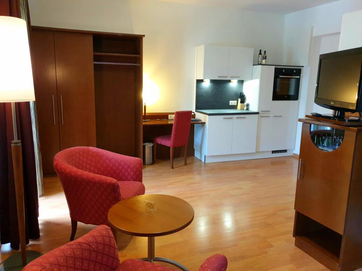 Via Roma Hotel 4*