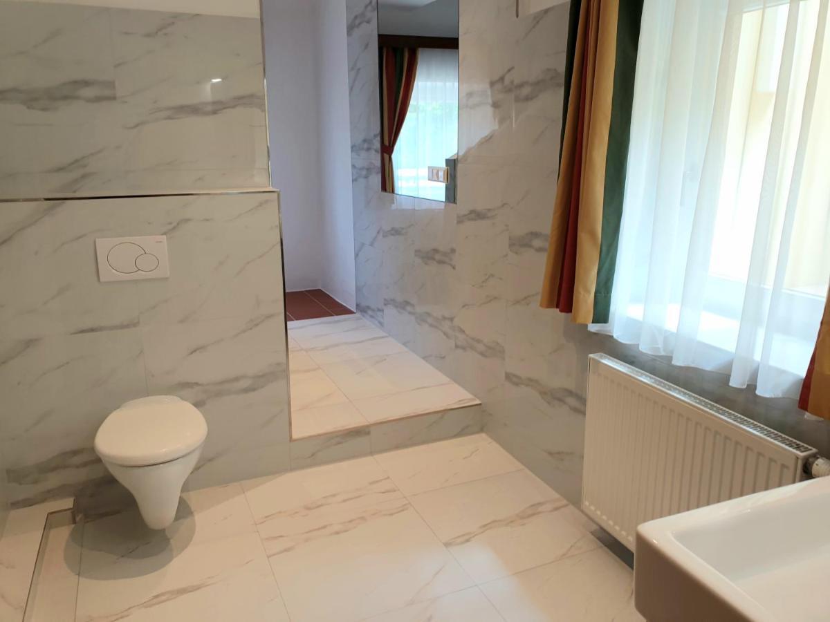 Hotel Via Roma 4*