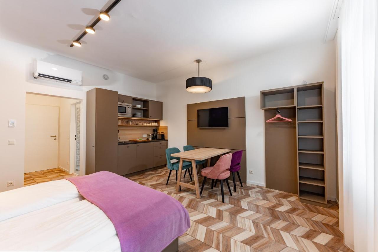 Elisa Aparthotel