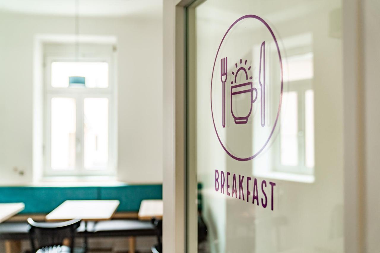 Elisa Aparthotel *