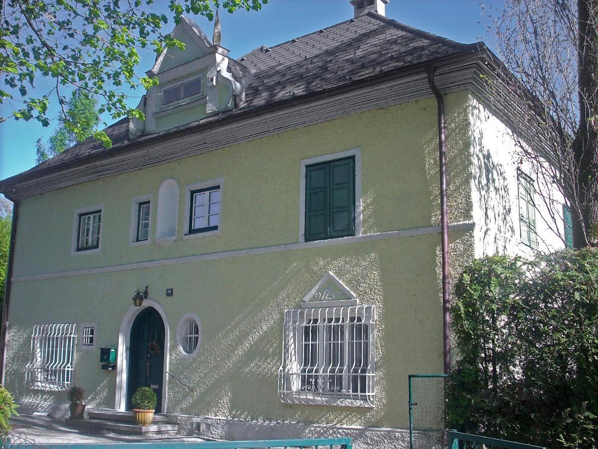 Hellbrunn Apartment