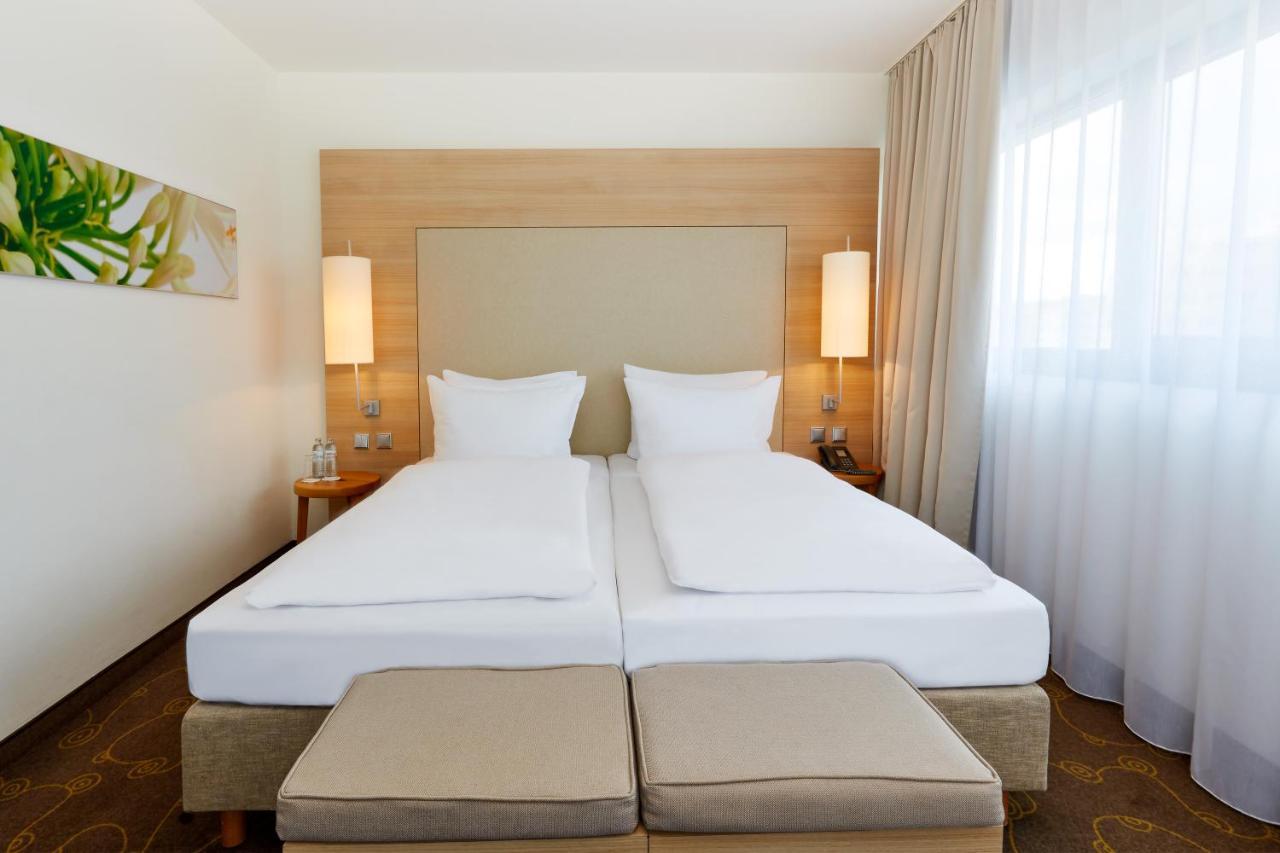 H+ Hotel 4*