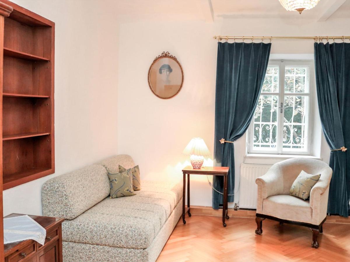 Hellbrunn Apartment
