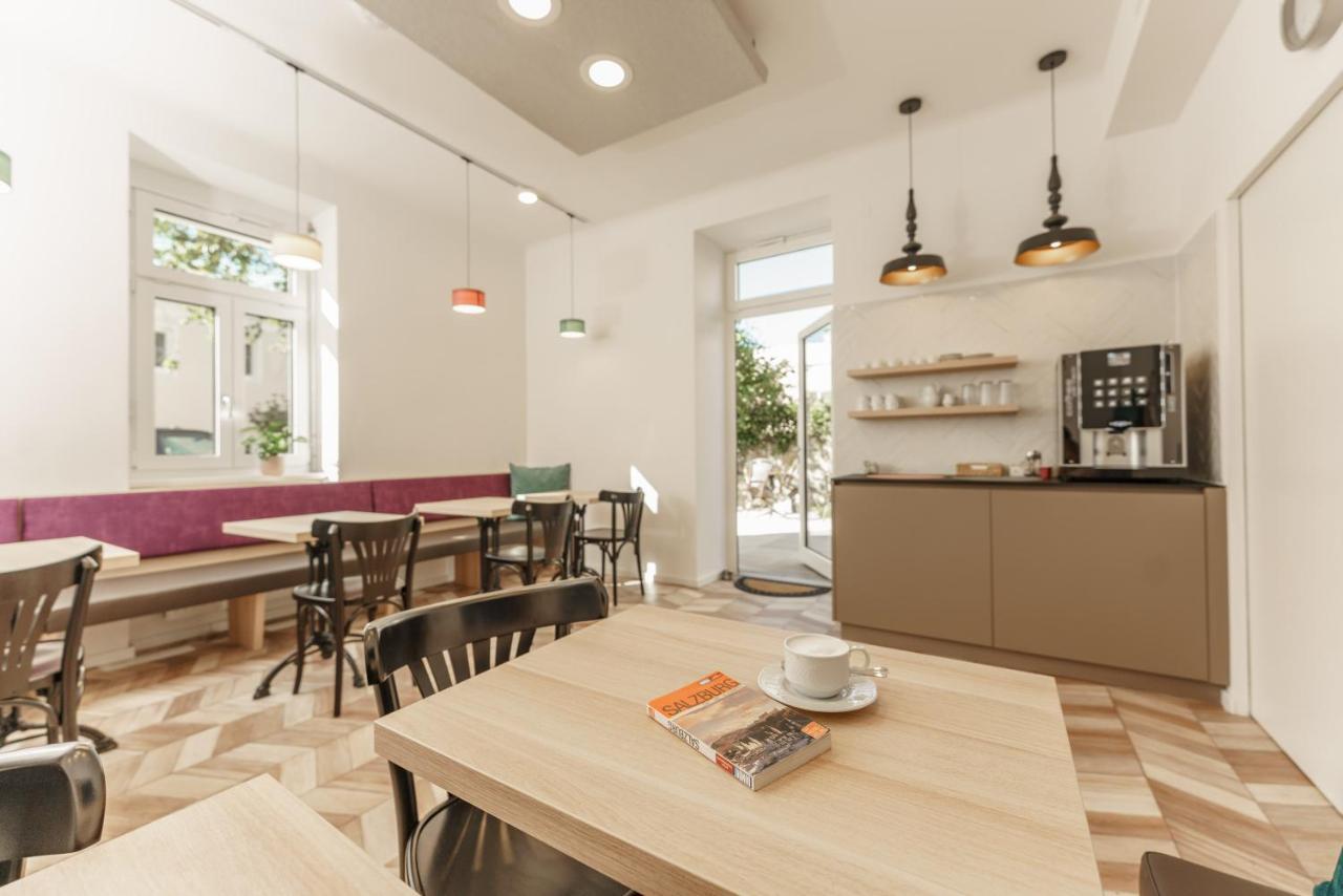 Elisa Aparthotel *