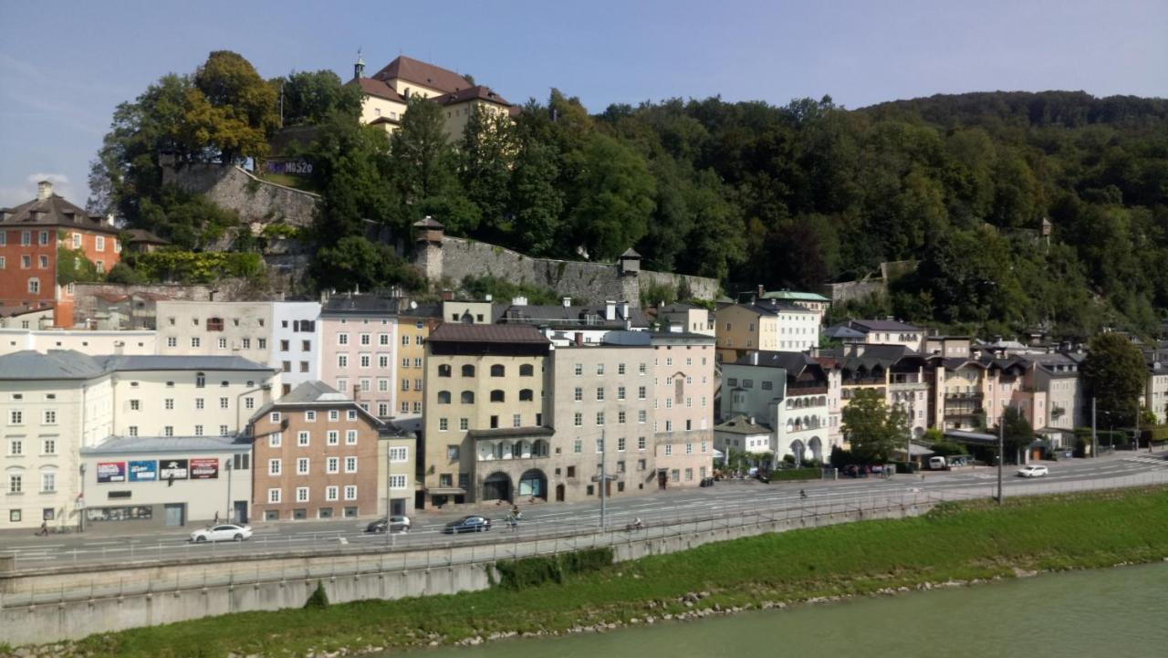 Riverside * Salzburgo