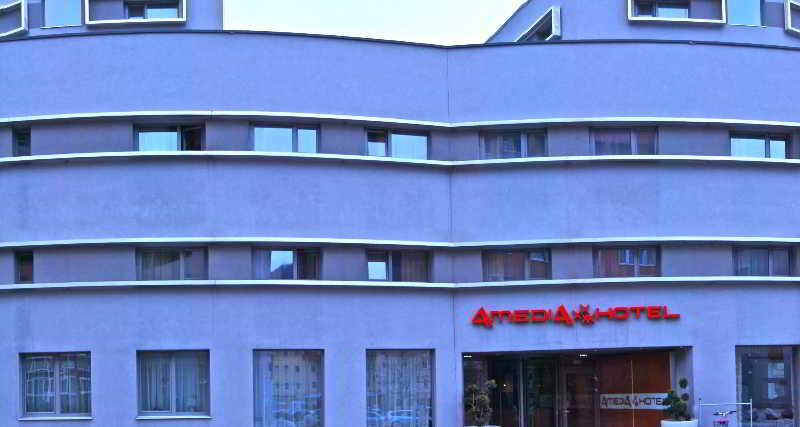 Western Amedia Art Hotel