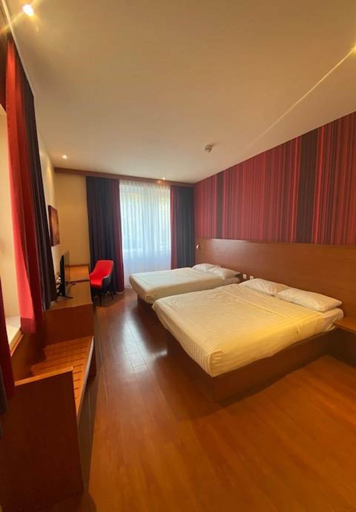 Leonardo Center 3* Salzburgo