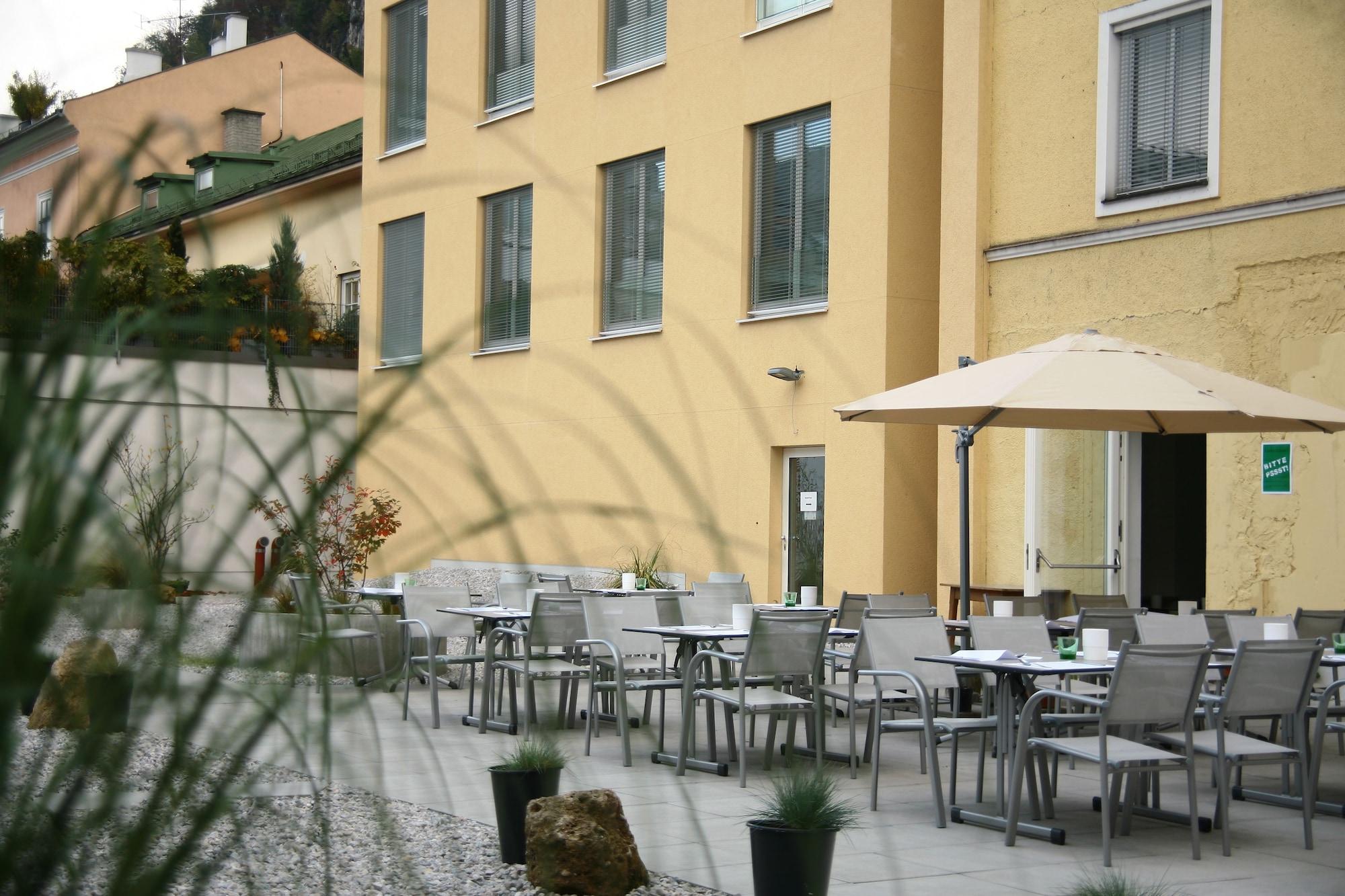 Altstadt Hofwirt Hotel