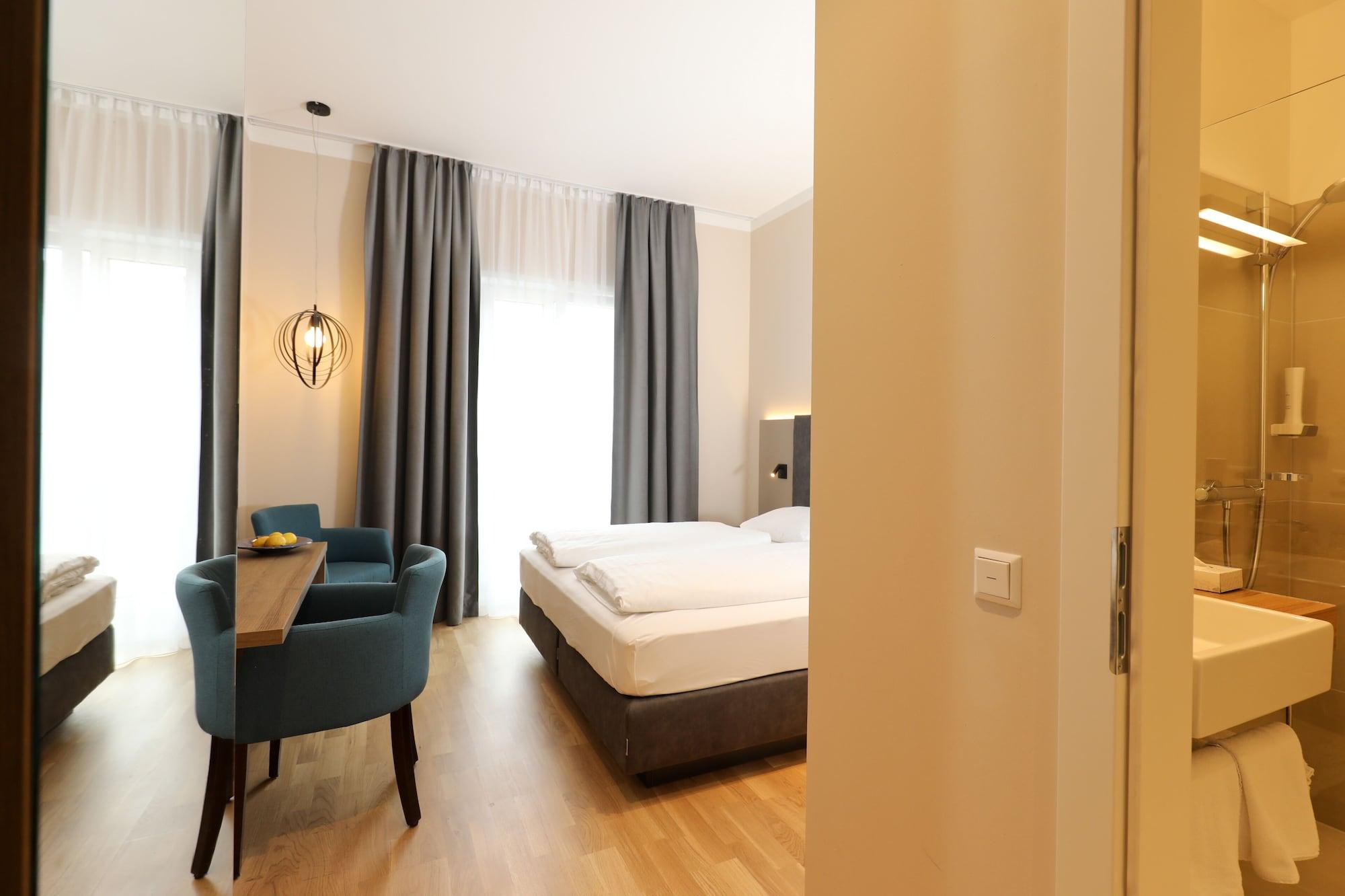 Jedermann Boutiquehotel Mit Stadtgarten 3*
