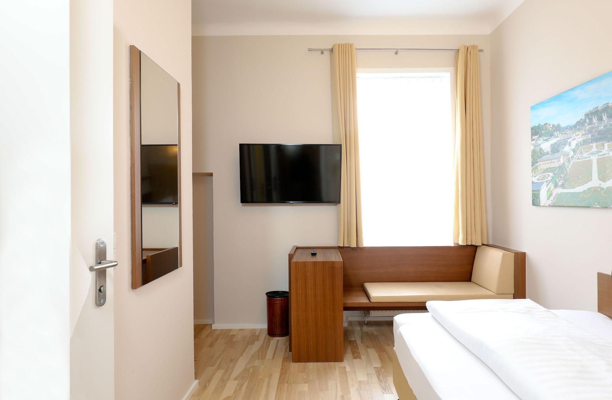Jedermann Boutiquehotel Mit Stadtgarten 3* Salzburg