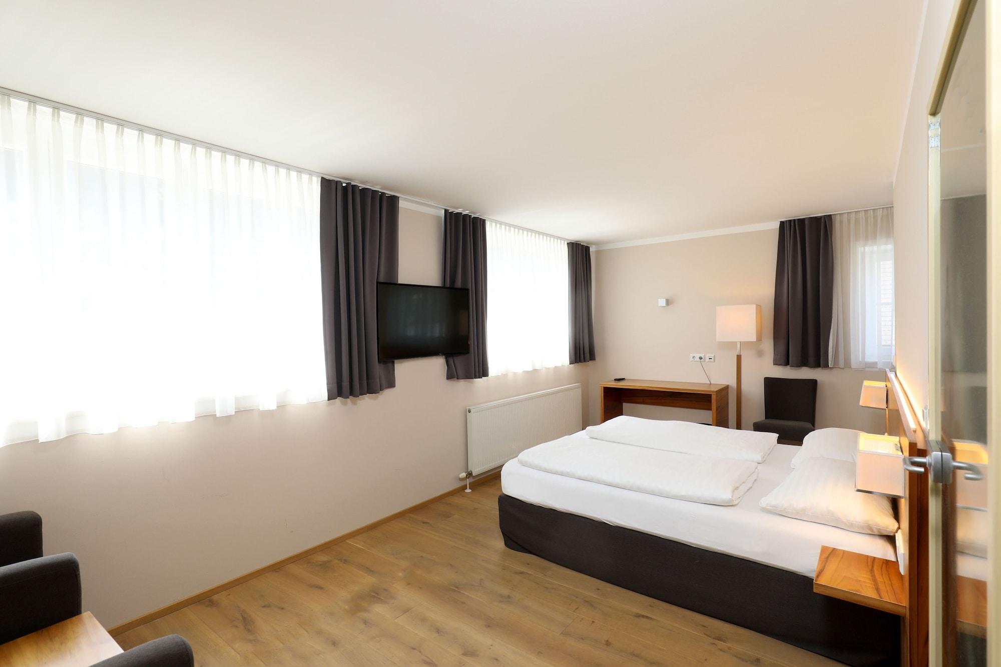 Hotel Jedermann Boutiquehotel Mit Stadtgarten