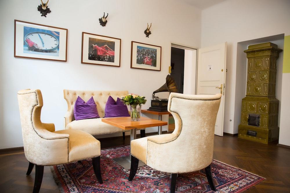 Hotel Jedermann Boutiquehotel Mit Stadtgarten