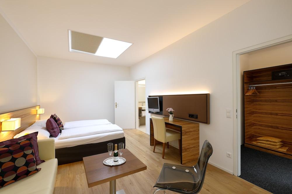 Jedermann Boutiquehotel Mit Stadtgarten 3* Salzburgo