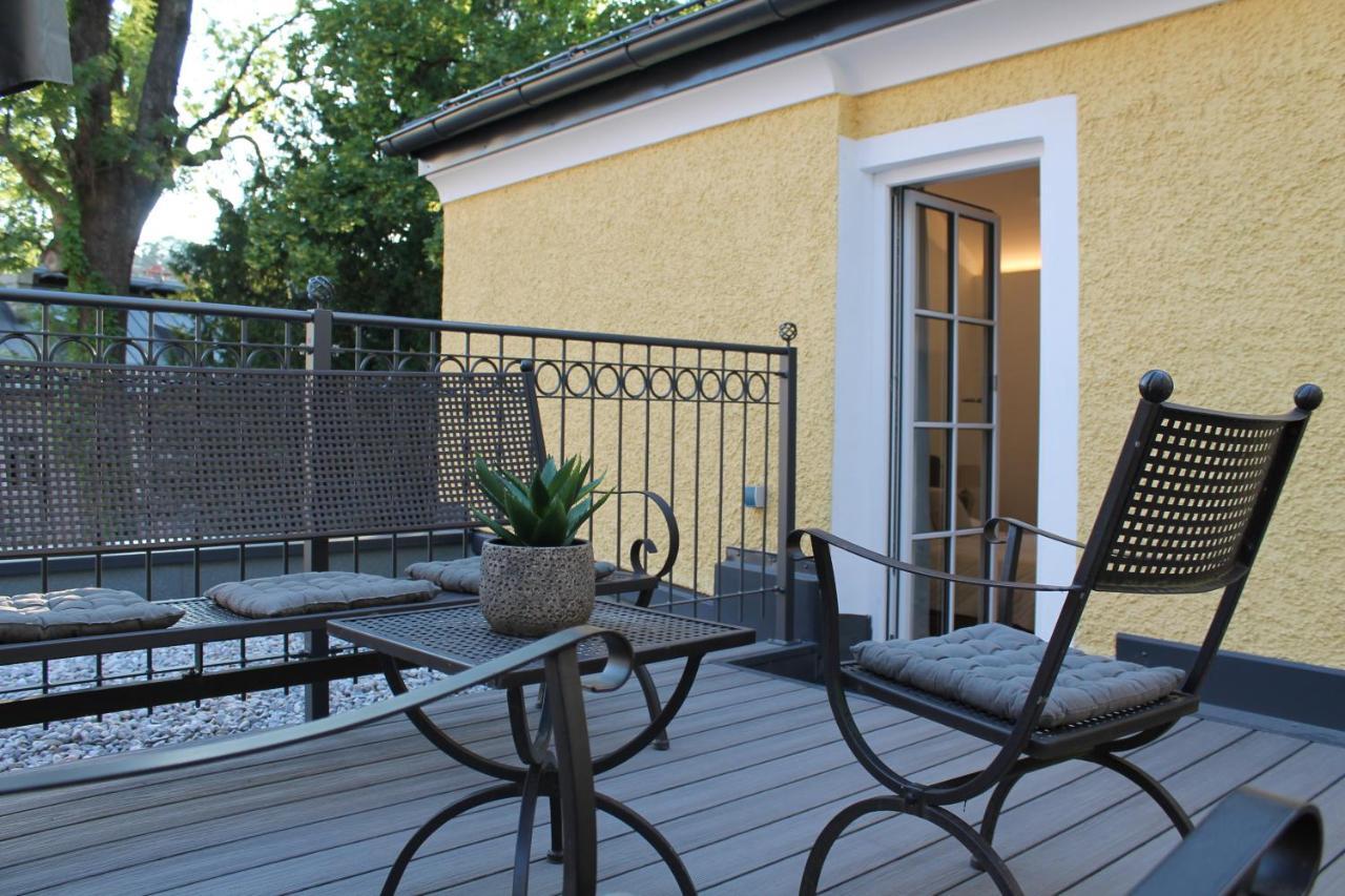 Mozart's Garden Villa