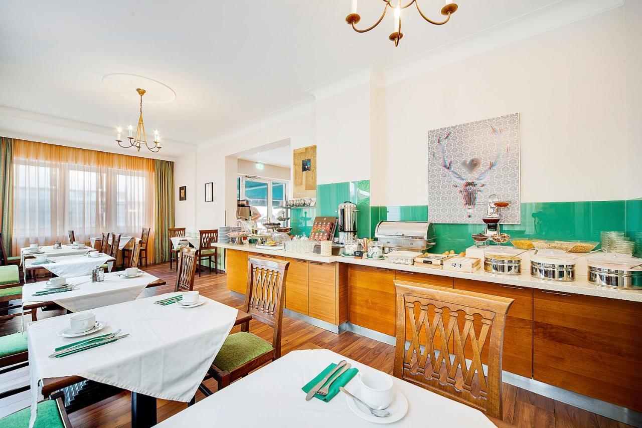 Astoria Hotel