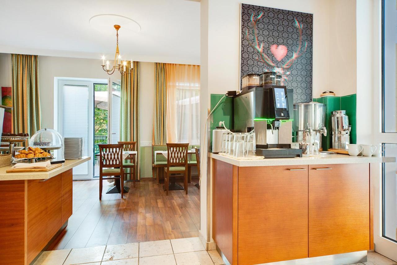 Hotel Astoria 3*