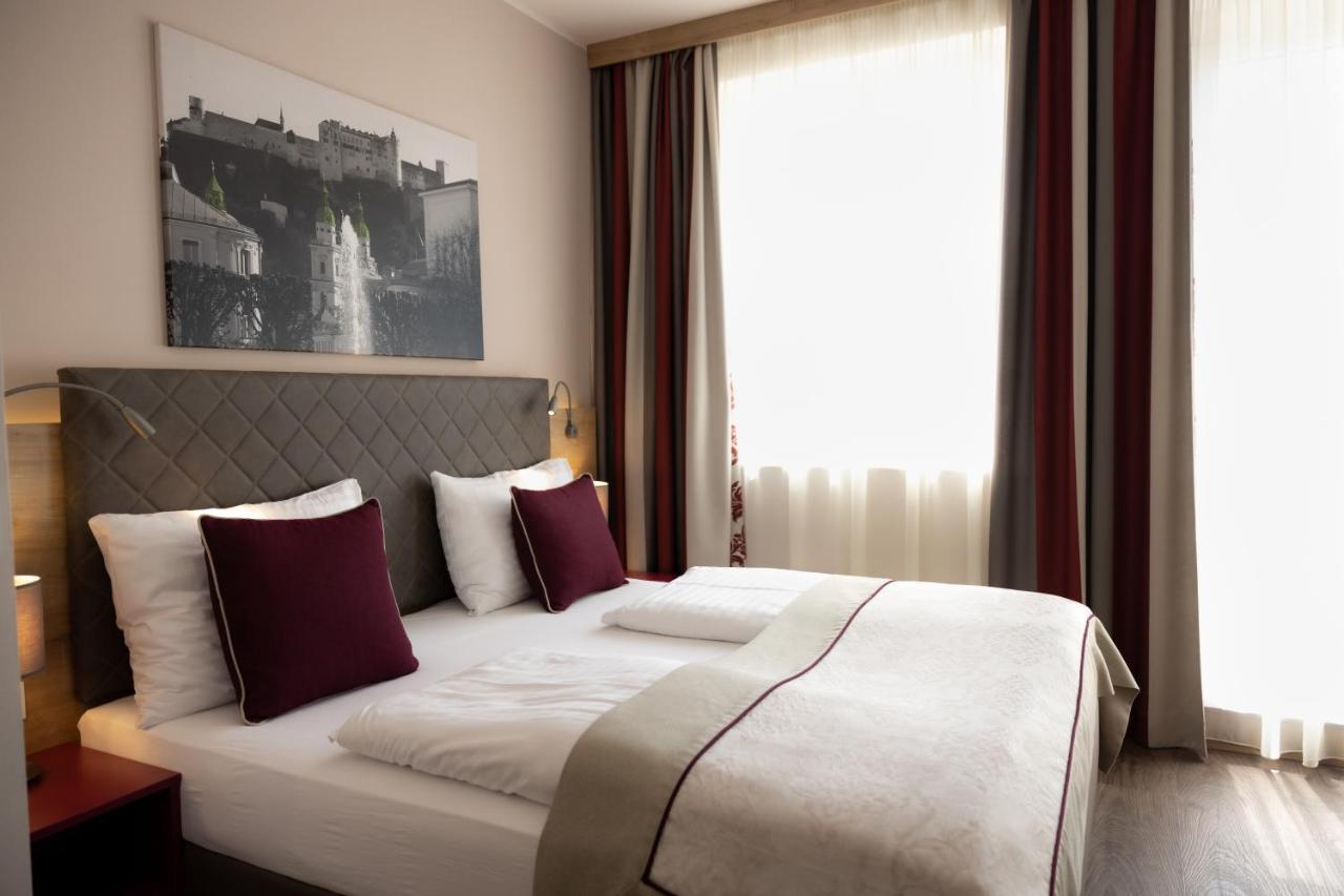 Max70 Hotel