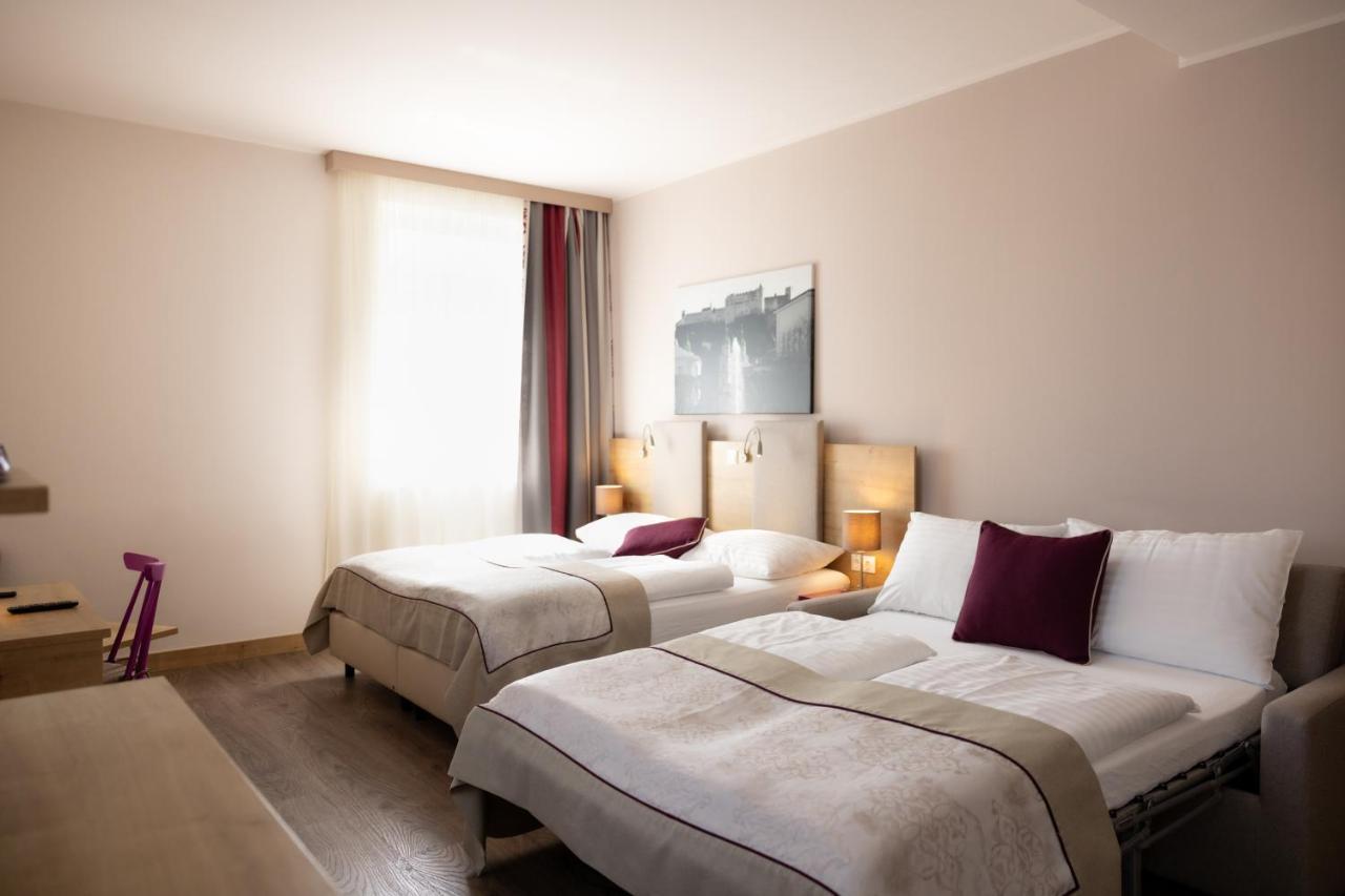 Max70 Hotel