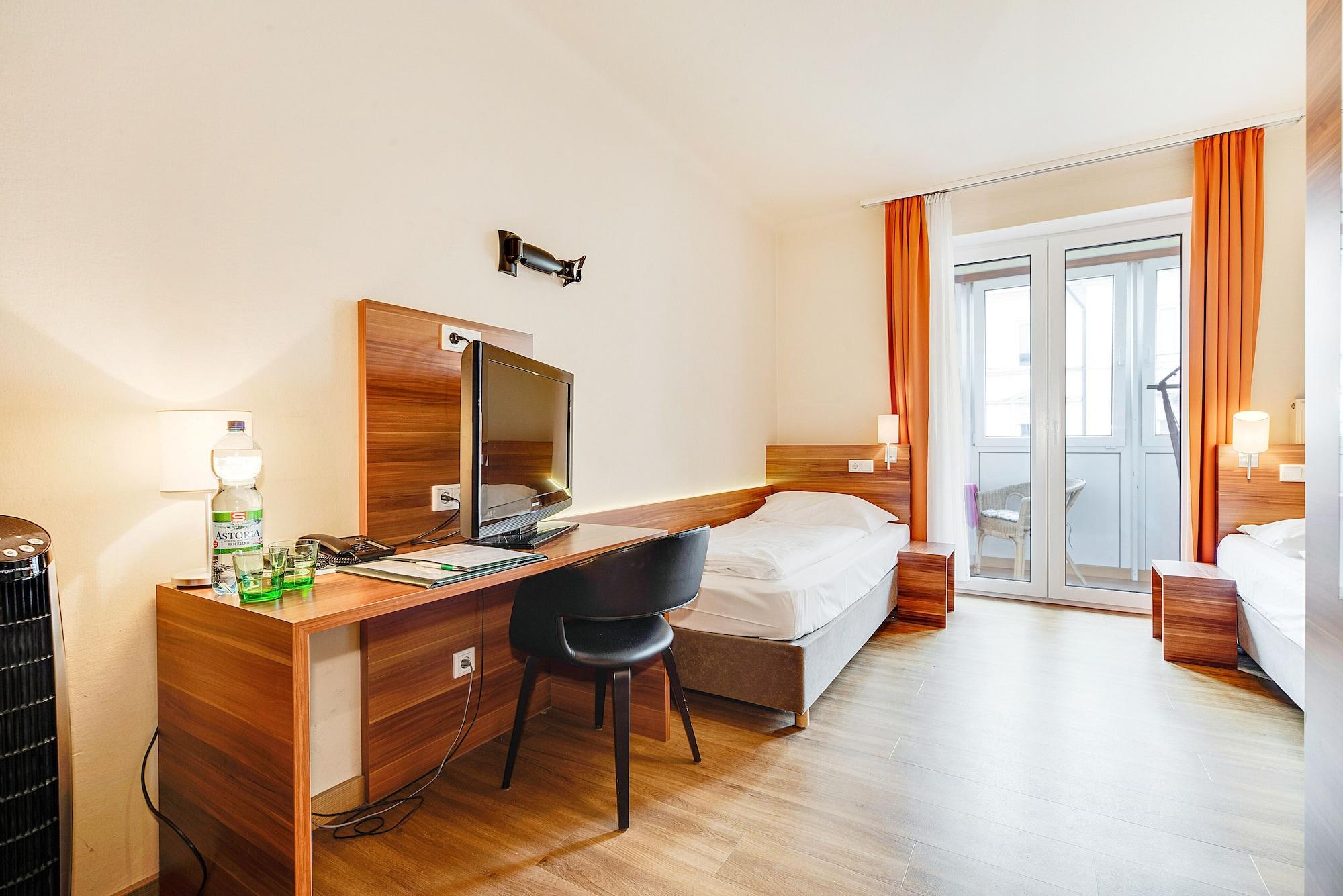 Astoria 3*