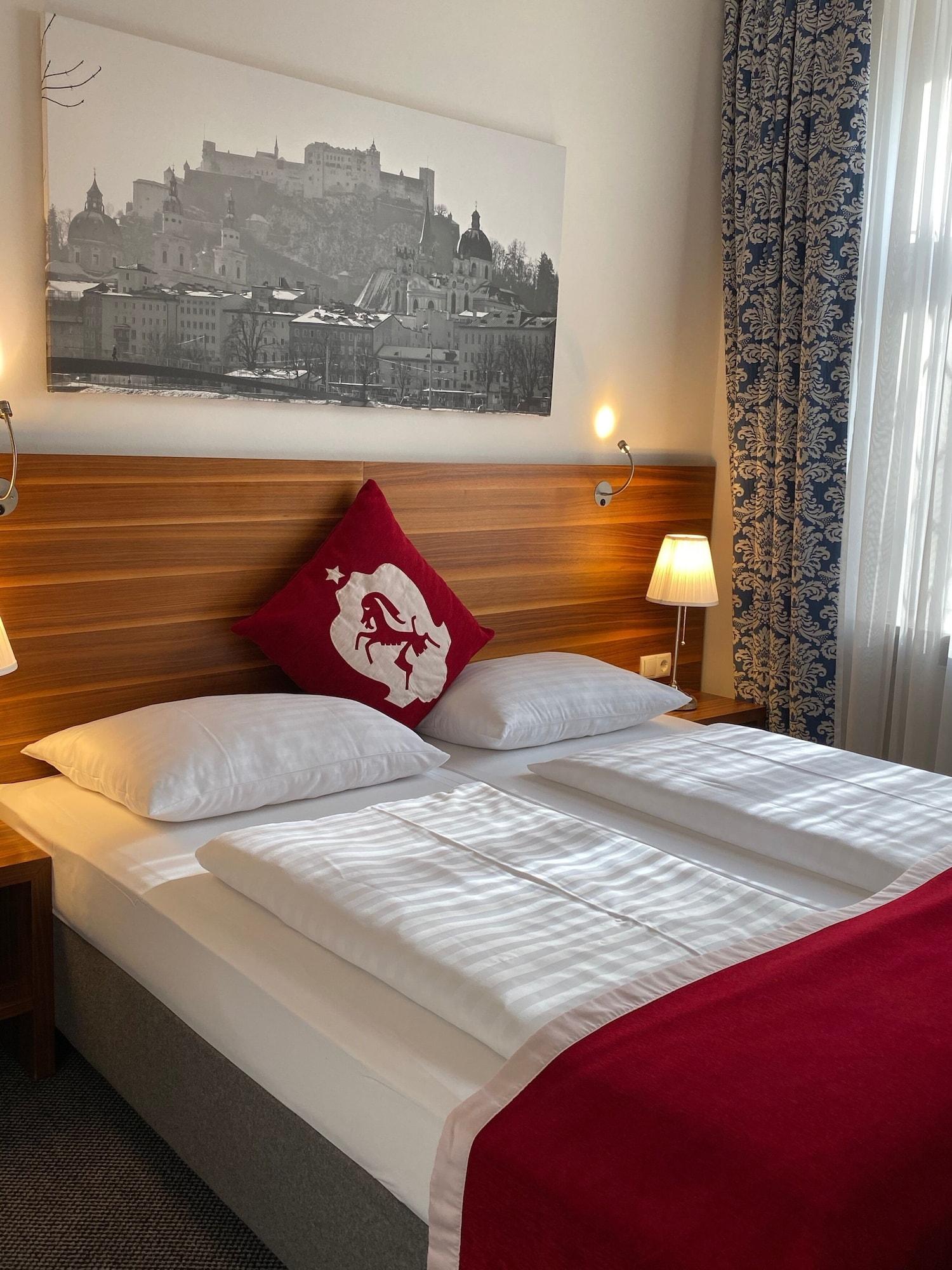 Carlton - Adults Only 4*