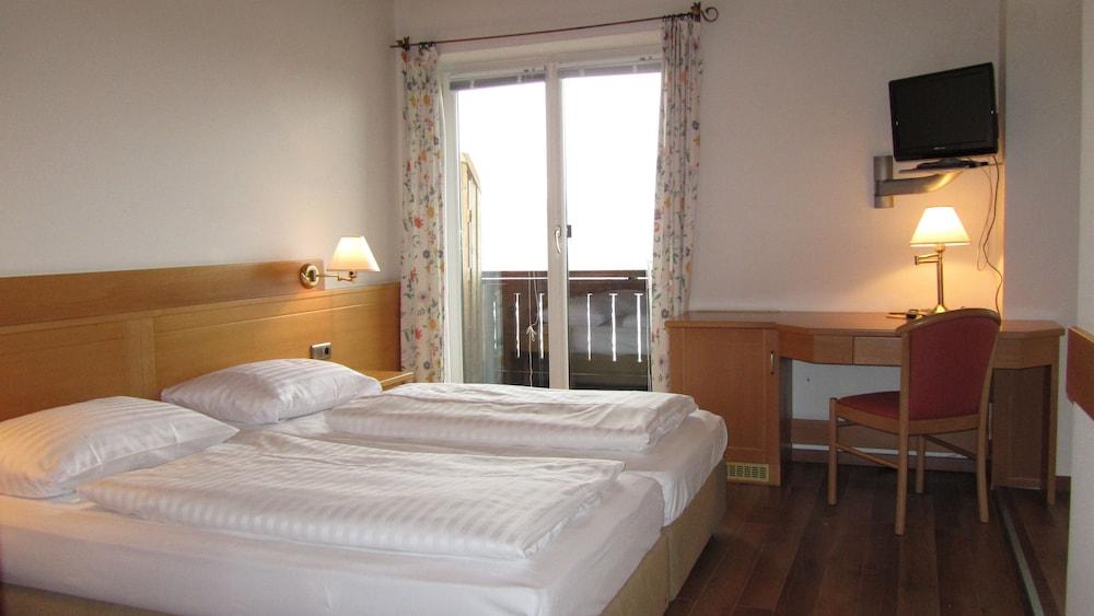 Schoene Aussicht Hotel 3*