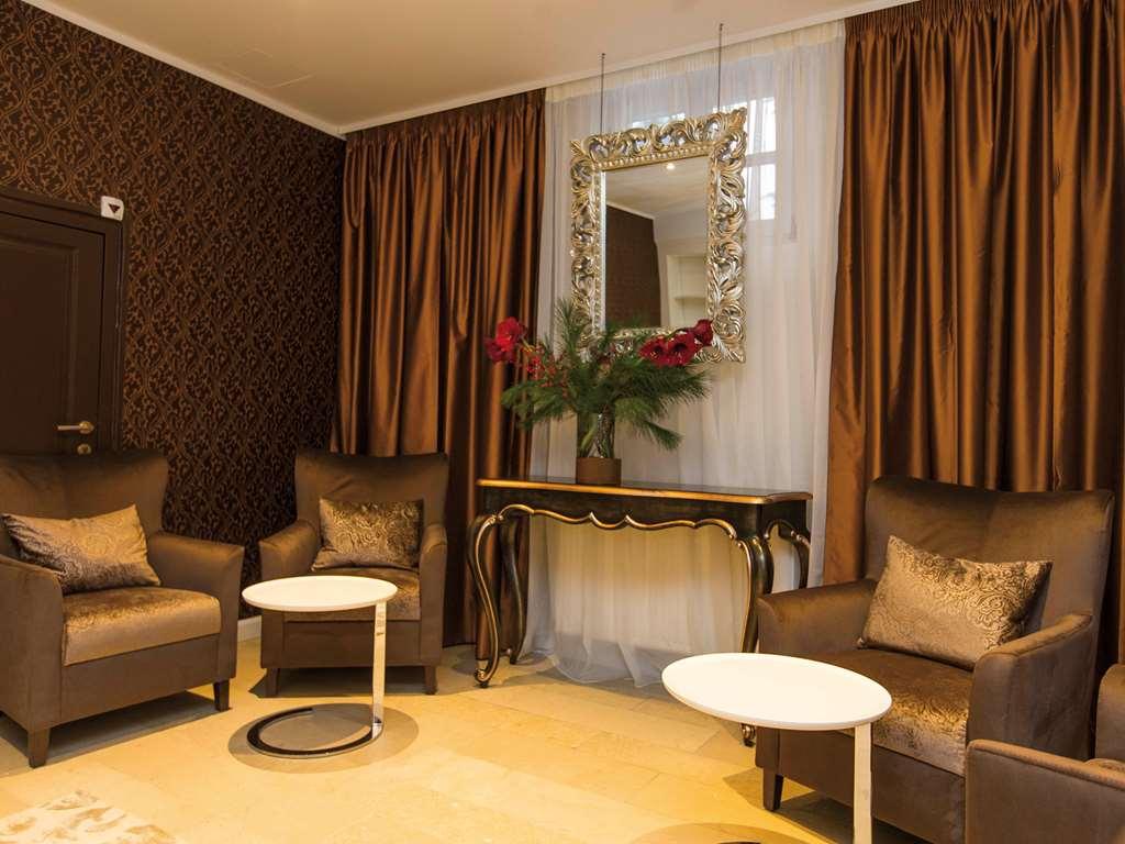 Radisson Blu Altstadt. Hotel