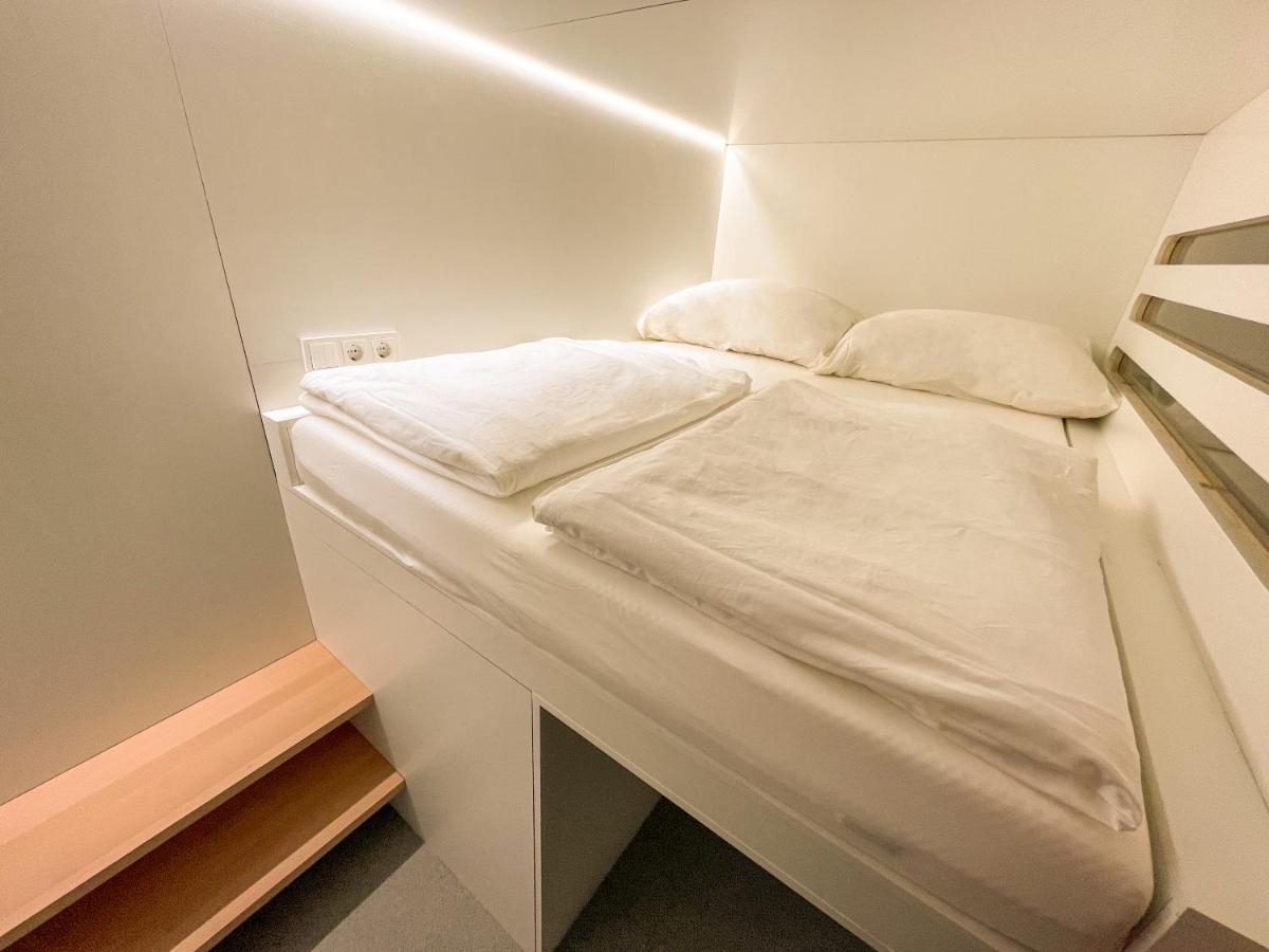 Capsule hotel Soom I Kapselhotel Salzburg