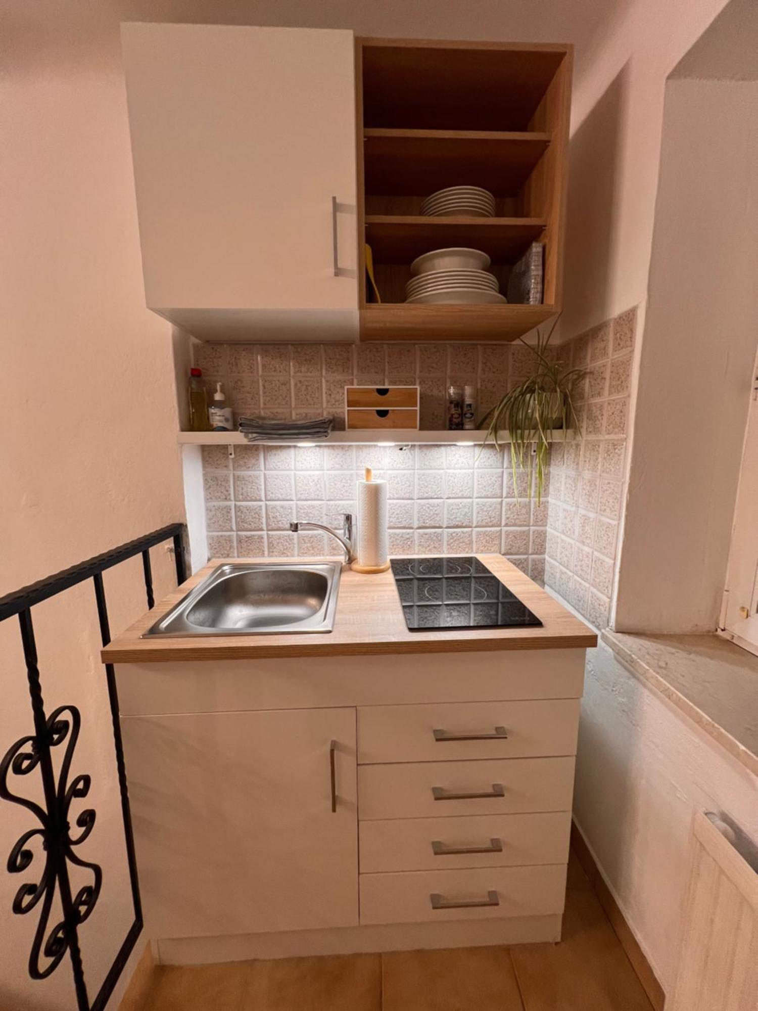 Apartment Luminous - Kostenloser Parkplatz , Stadt Naehe