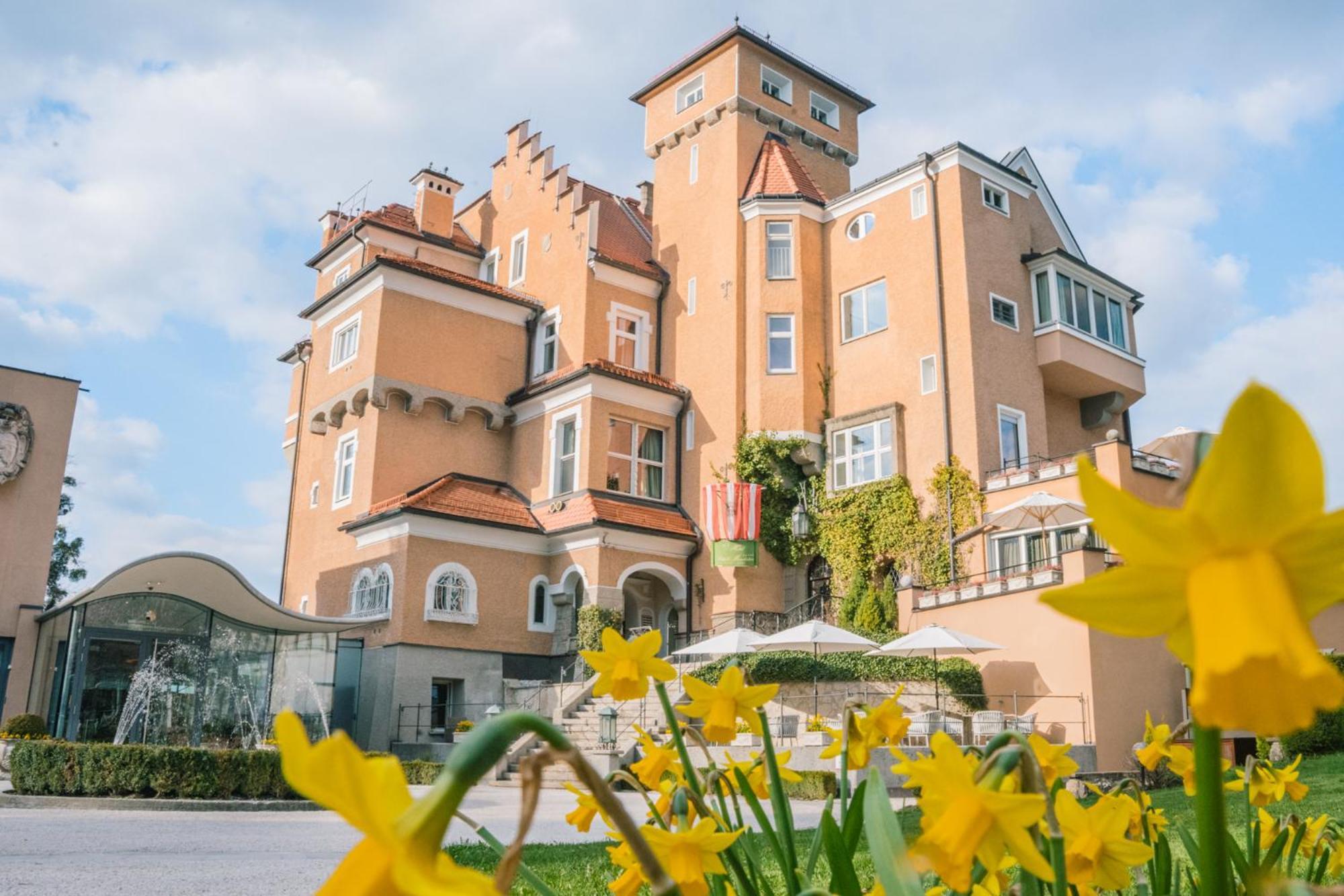Schloss Mönchstein Hotel 5*