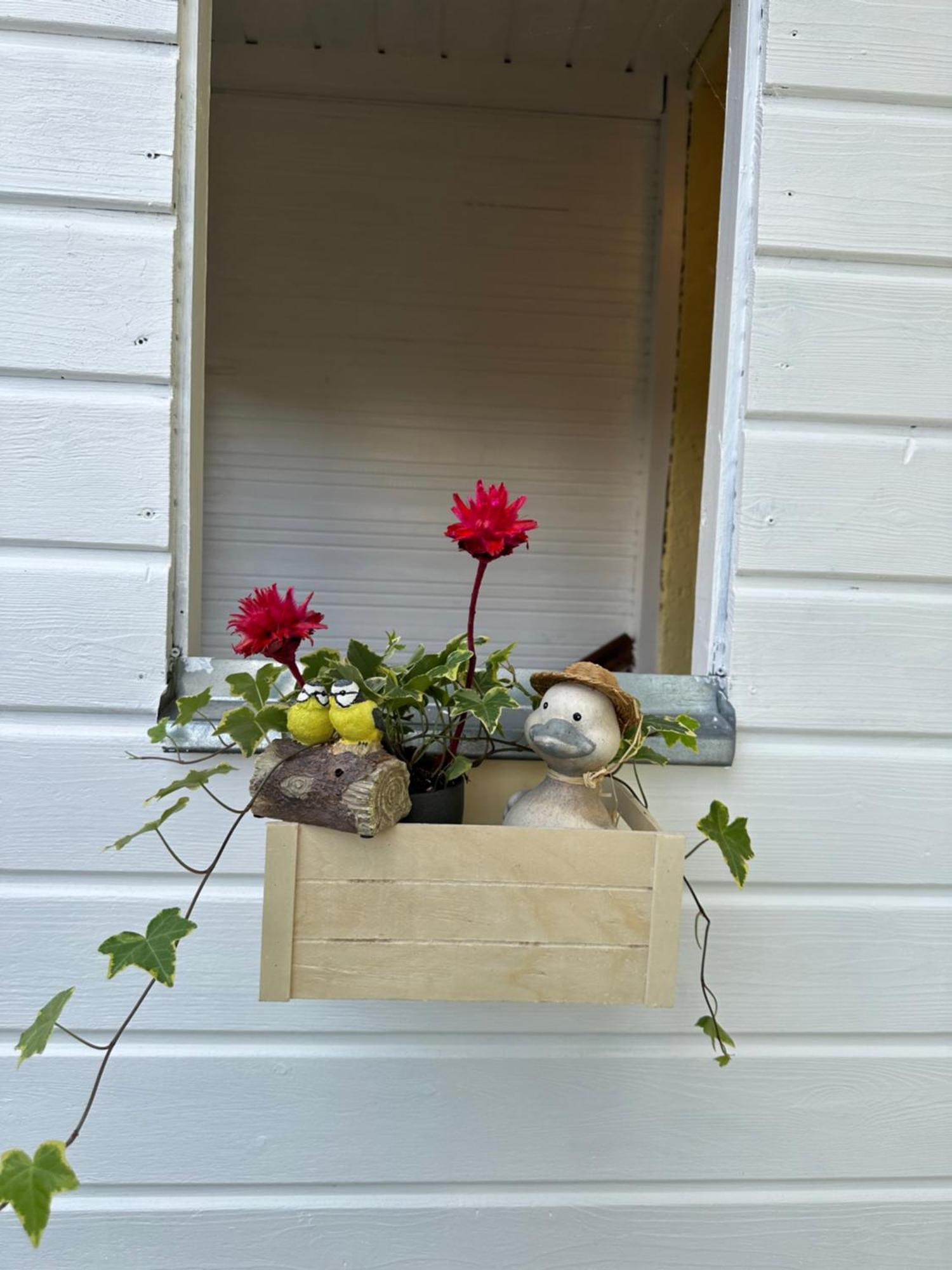 Guest house Natures Nest Garden With Free Parking *