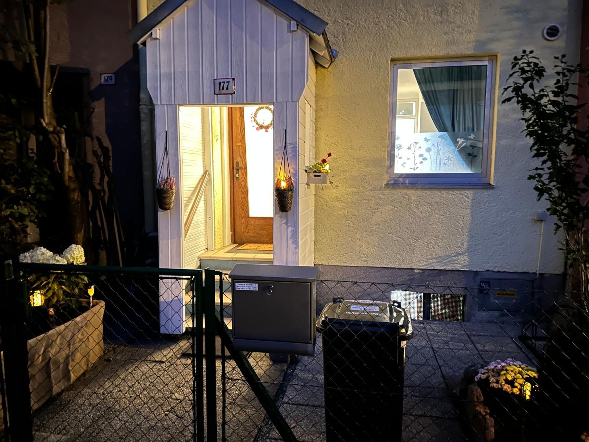 Natures Nest Garden With Free Parking Guest house Salzburg