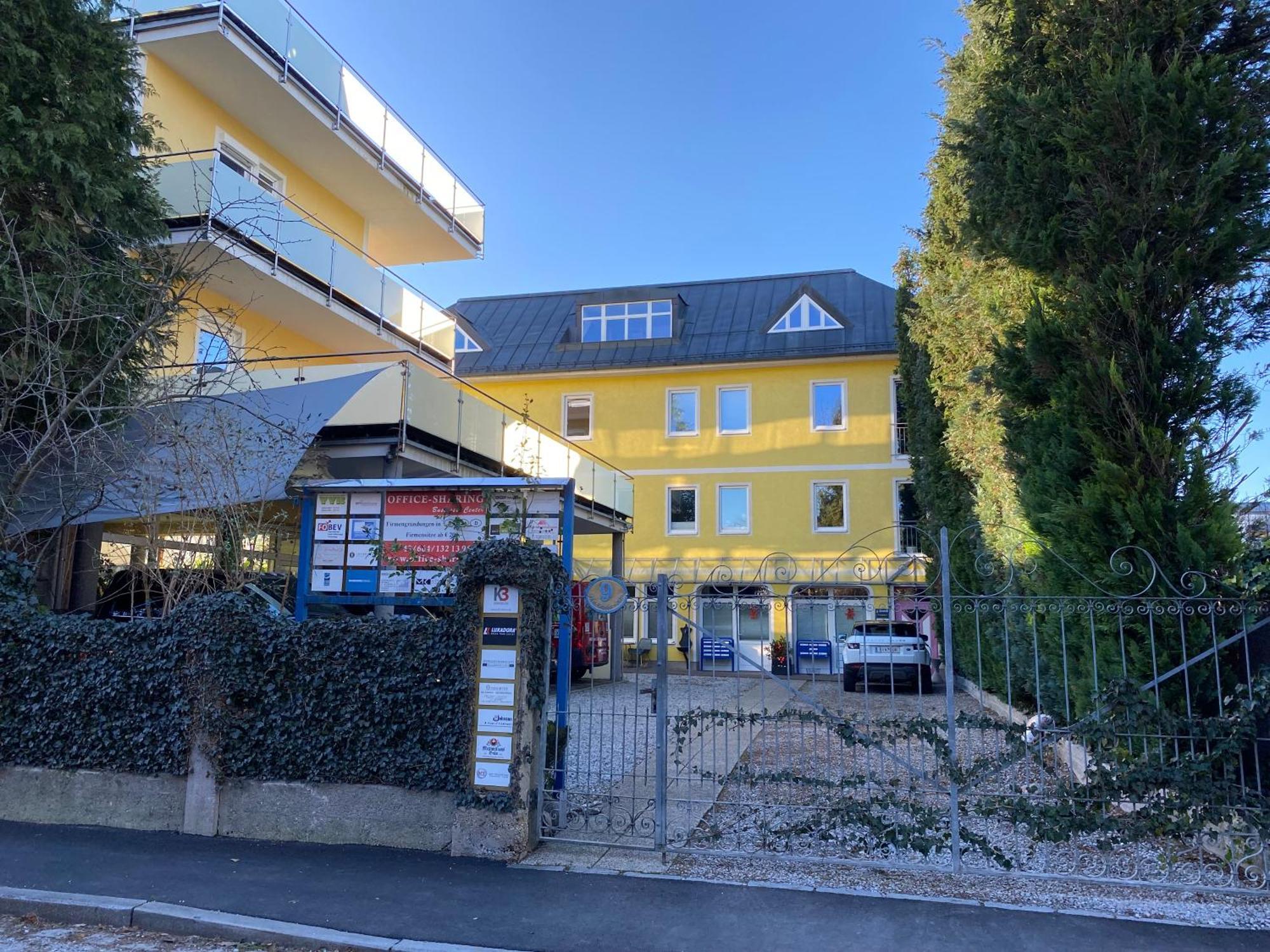 „1. Work & Sleep Luxury Apartment“ Fuer Arbeiten & Wohnen !