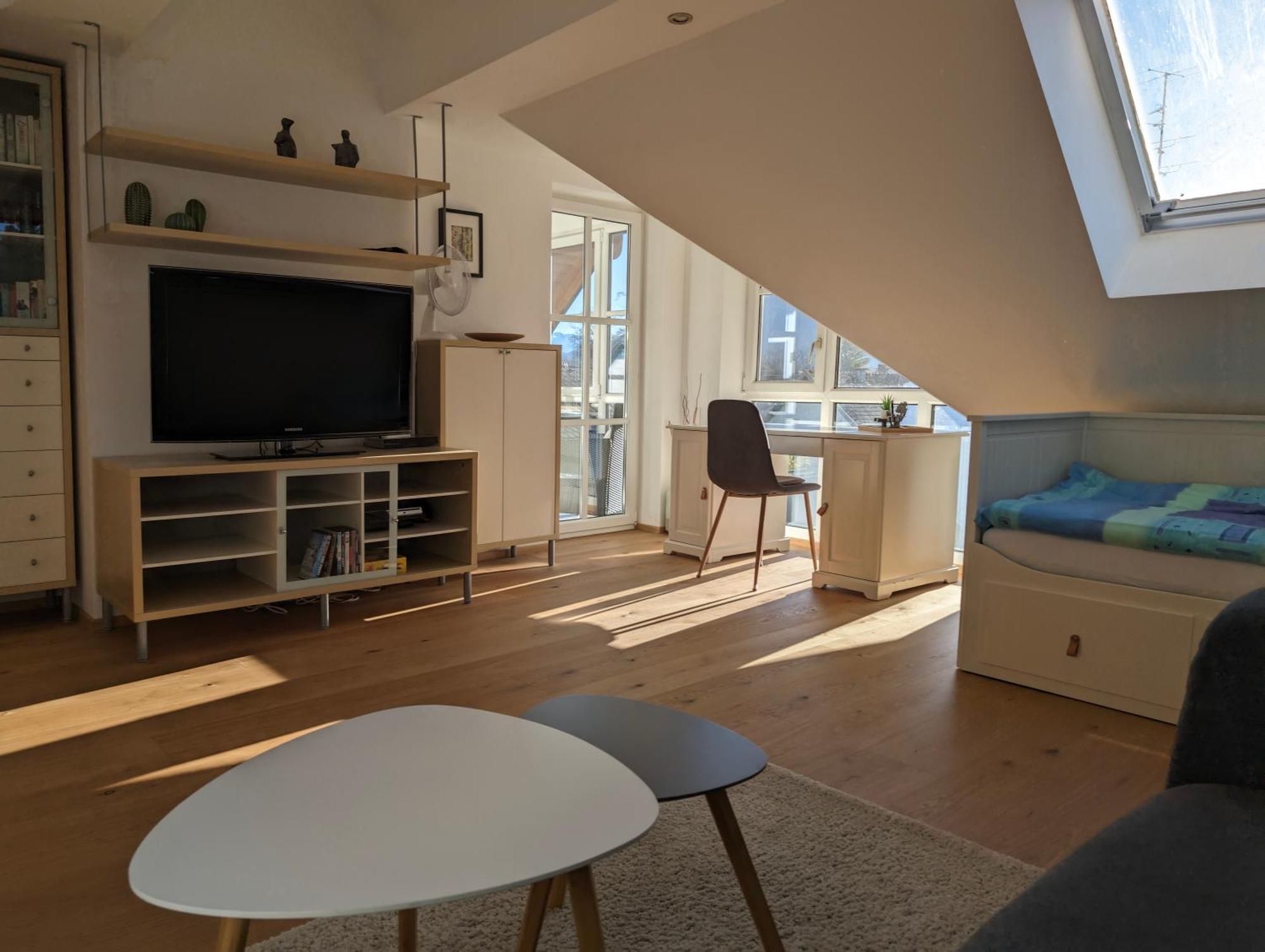 Apartment Ruhige 3-zimmer-wohnung Am Stadtrand Mit Bergblick *