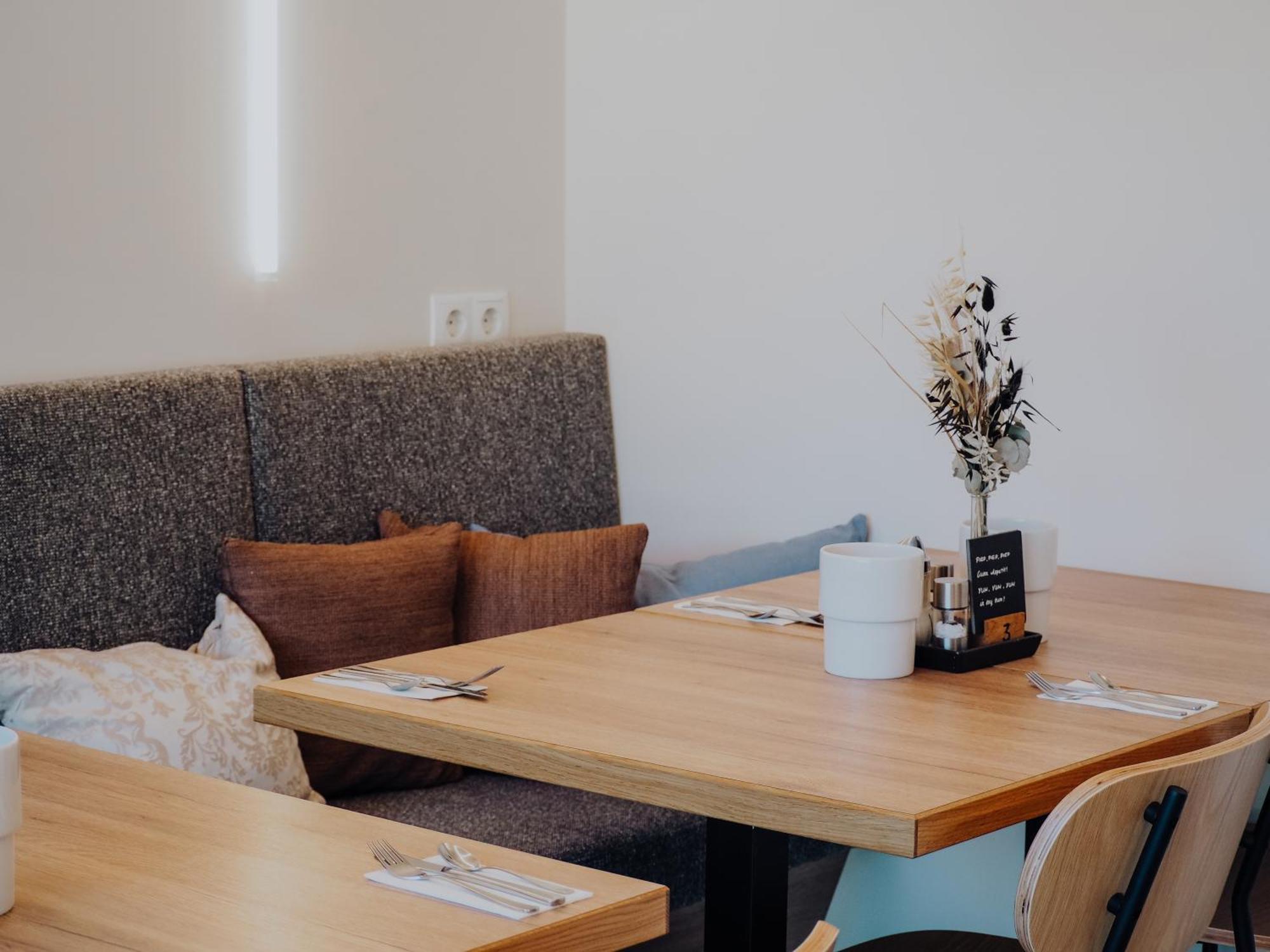 Levy's & Breakfast Hotel